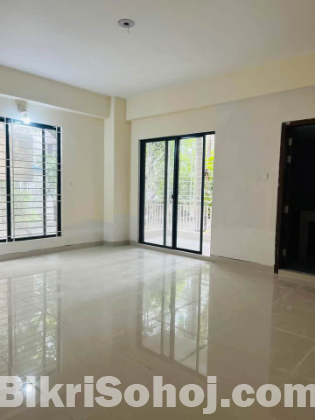 10/A ধানমন্ডিতে  চমৎকার প্রায় রেডি ফ্ল্যাট বিক্রয় করা হবে—